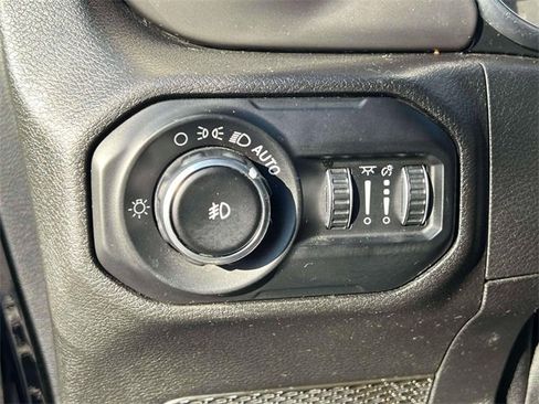 Used 2020 Jeep Wrangler Unlimited Sport S image 16