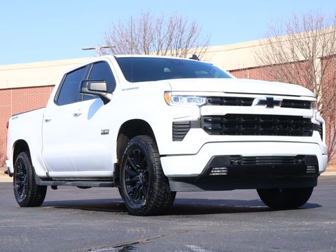 Used 2022 Chevrolet Silverado 1500 RST image 1