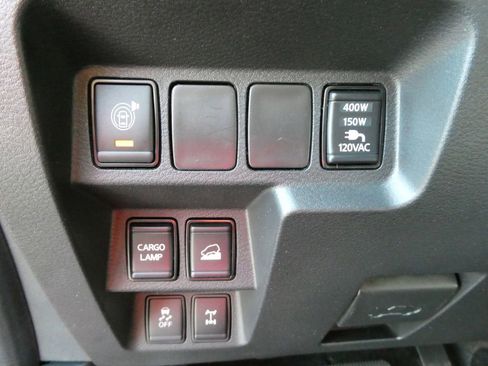 Used 2025 Nissan Frontier PRO-4X w/ Pro Premium Package AWD/4WD image 26