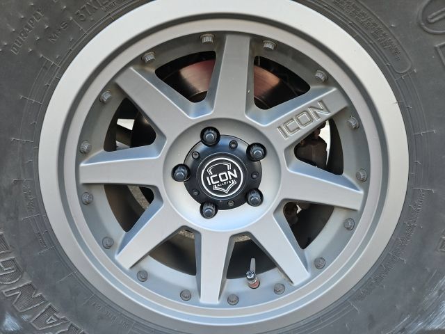 Used 2021 Jeep Wrangler Unlimited Rubicon AWD/4WD image 10