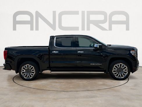 Used 2023 GMC Sierra 1500 Denali Ultimate AWD/4WD image 11
