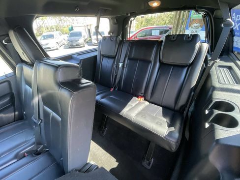 Used 2017 Ford Expedition EL XLT w/ Equipment Group 202A image 10