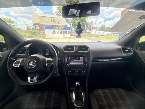 Used 2012 Volkswagen GTI 4-Door image 25