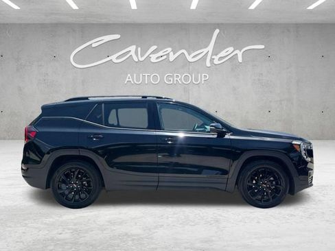 Used 2024 GMC Terrain SLT w/ Infotainment Package II FWD image 21
