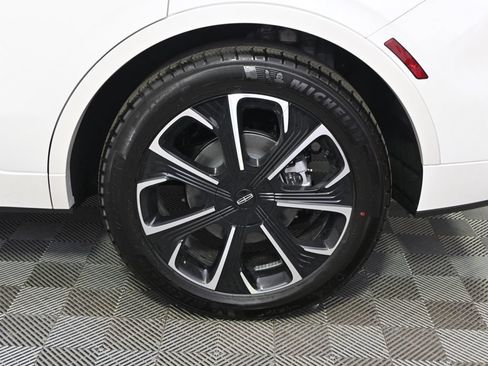 New 2026 Lincoln Nautilus Reserve AWD/4WD image 20