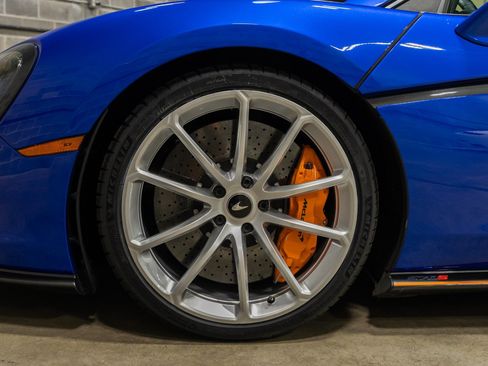 Used 2019 McLaren 570S Coupe RWD image 33