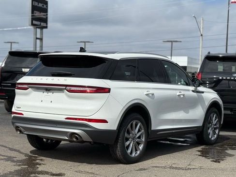 Used 2022 Lincoln Corsair Standard w/ Premium Package image 43