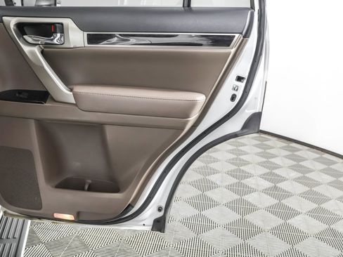 Used 2018 Lexus GX 460 w/ Navigation Package image 45