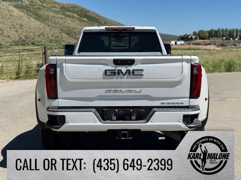 Used 2025 GMC Sierra 3500 Denali Ultimate AWD/4WD image 4