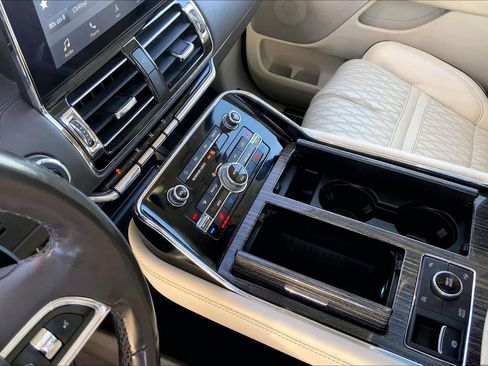 Used 2019 Lincoln Navigator Black Label w/ Cargo Package image 16