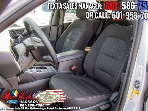 Certified 2025 Ford Escape Active AWD/4WD image 8