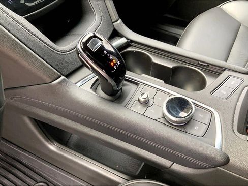 Used 2024 Cadillac XT6 Premium Luxury w/ Platinum Package image 17