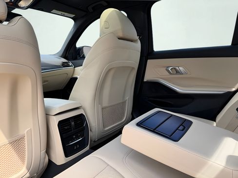Used 2022 BMW 330e RWD image 19
