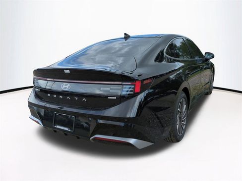 New 2025 Hyundai Sonata Limited image 5