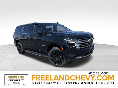 Used 2024 Chevrolet Suburban High Country w/ Advanced Technology Package image 1