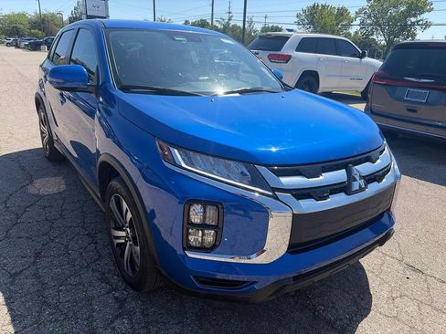 Used 2026 Mitsubishi Outlander Sport SE AWD/4WD image 3