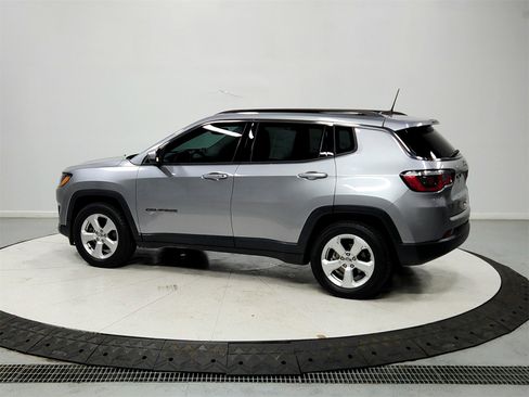 Used 2018 Jeep Compass Latitude w/ Popular Equipment Group image 6