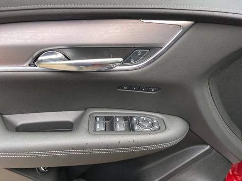 New 2025 Cadillac XT6 Luxury FWD image 15