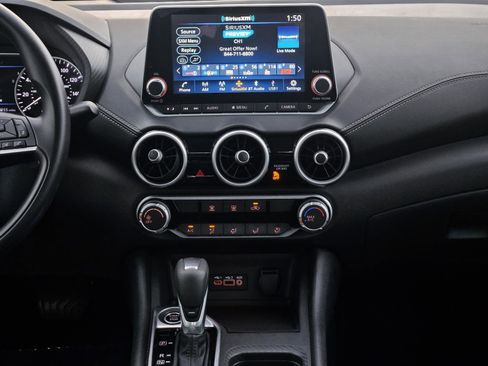 Used 2025 Nissan Sentra SV image 31