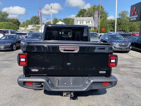 Used 2020 Jeep Gladiator Overland w/ Popular Equipment Package image 4