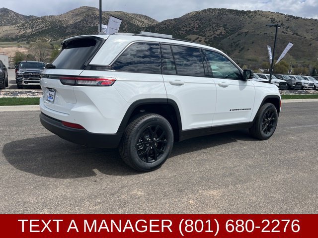 New 2026 Jeep Grand Cherokee Altitude AWD/4WD image 3