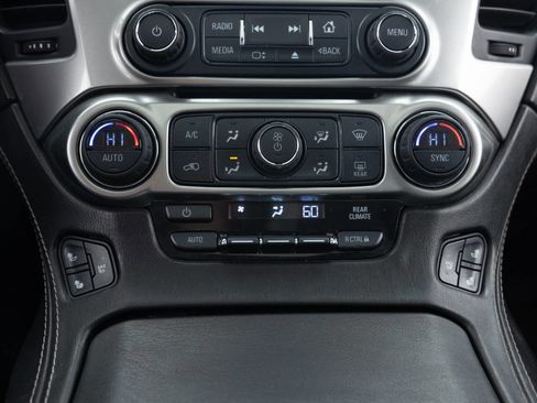 Used 2016 Chevrolet Suburban LTZ image 43