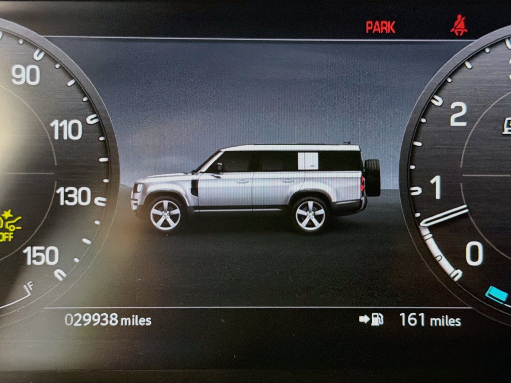 Certified 2024 Land Rover Defender 130 X-Dynamic SE AWD/4WD image 12