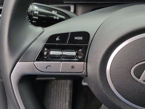 Used 2024 Hyundai Elantra SEL w/ Convenience Package image 18