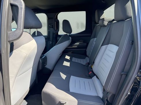 Used 2025 Toyota Tacoma TRD Sport AWD/4WD image 12