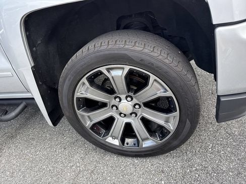 Used 2018 Chevrolet Silverado 1500 LT w/ True North Edition AWD/4WD image 12