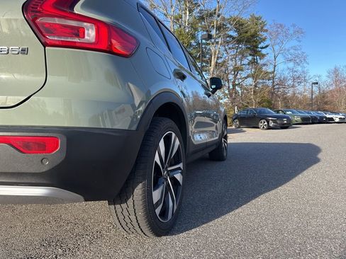 Used 2023 Volvo XC40 B5 Plus w/ Driver Assist Package AWD/4WD image 7