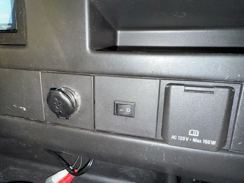 Used 2016 GMC Savana 2500 2500 3dr Extended Cargo Van w/ image 39