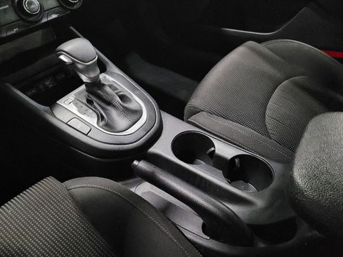 Used 2020 Kia Forte LXS FWD image 26