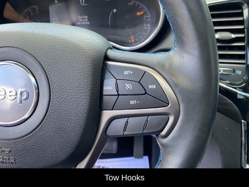 Used 2019 Jeep Grand Cherokee Laredo image 32