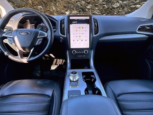 Used 2022 Ford Edge SEL w/ Convenience Package image 14