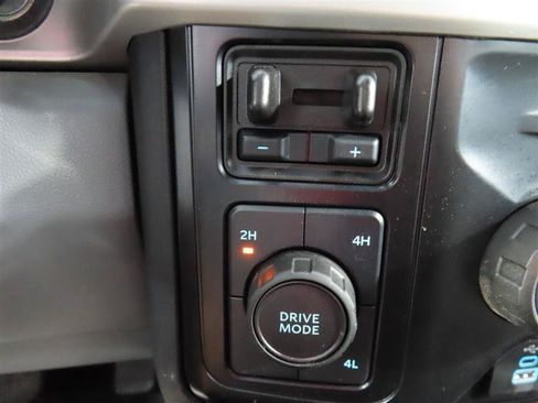 Used 2025 Ford F250 XLT AWD/4WD image 23