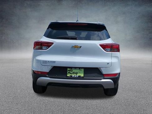 Certified 2022 Chevrolet TrailBlazer LT w/ Convenience Package AWD/4WD image 8