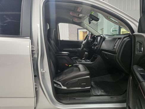 Used 2015 GMC Canyon SLE w/ All-Terrain Package AWD/4WD image 12
