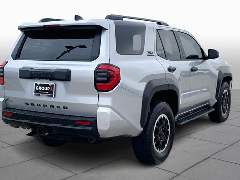 Used 2025 Toyota 4Runner TRD Off-Road image 13