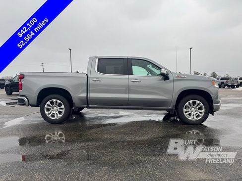 Used 2023 Chevrolet Silverado 1500 LTZ w/ Z71 Off-Road Package AWD/4WD image 9