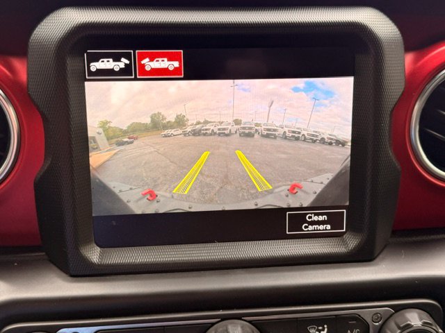 Used 2022 Jeep Gladiator Rubicon w/ LED Lighting Group AWD/4WD image 24