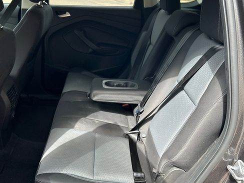 Used 2018 Ford Escape SE image 10