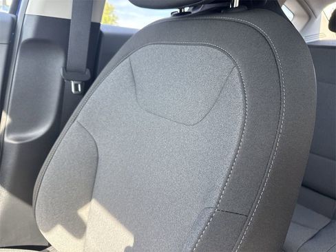 New 2025 Kia K4 LXS image 35