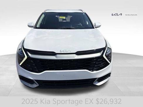 Certified 2025 Kia Sportage EX AWD/4WD image 3