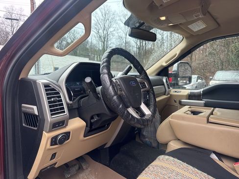 Used 2017 Ford F250 Lariat w/ Chrome Package image 11