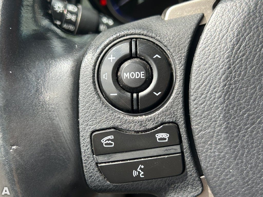 Used 2015 Lexus CT 200h FWD image 27