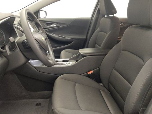Used 2025 Chevrolet Malibu LT FWD image 17