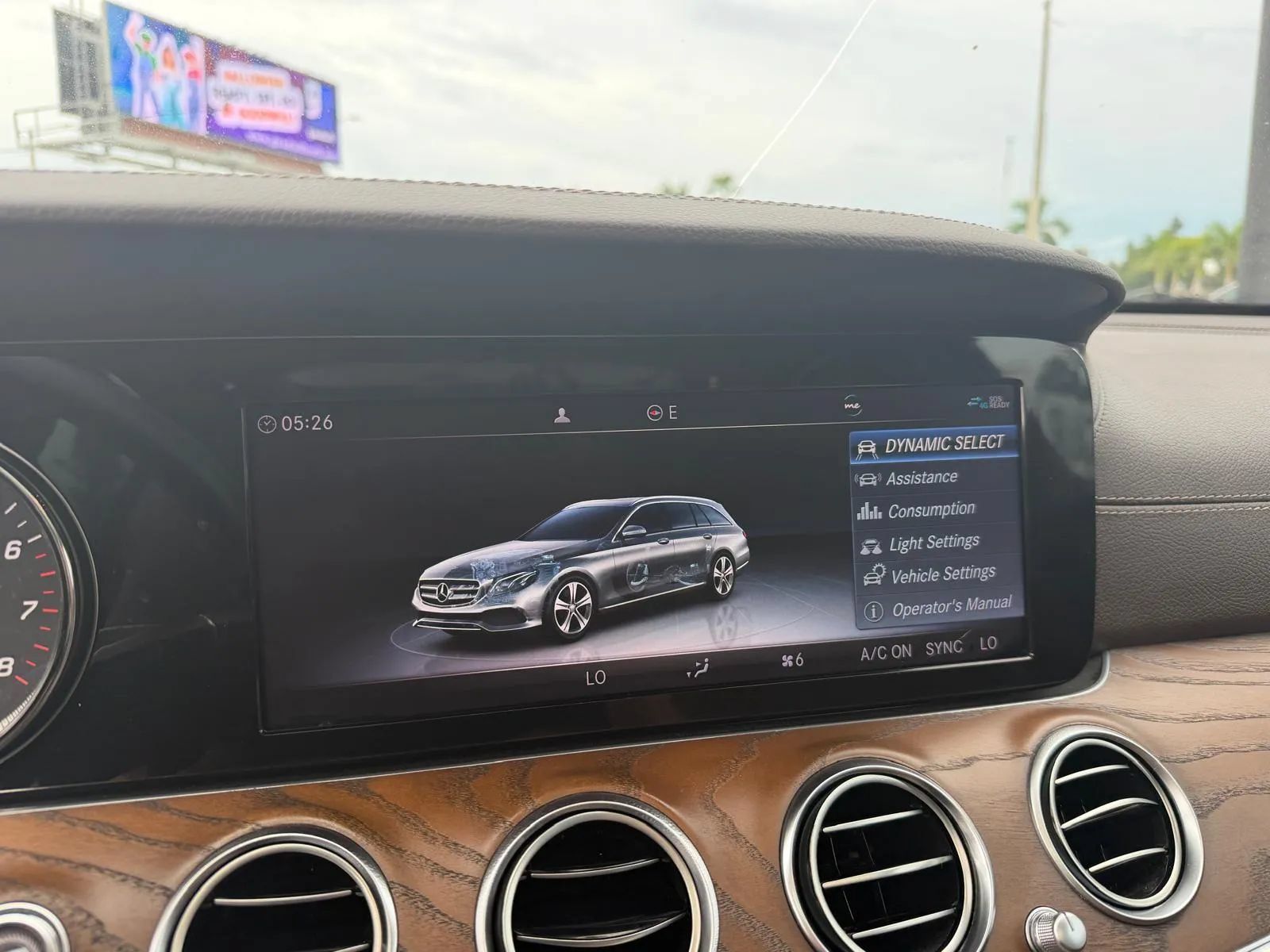 Used 2019 Mercedes-Benz E 450 4MATIC Wagon image 18