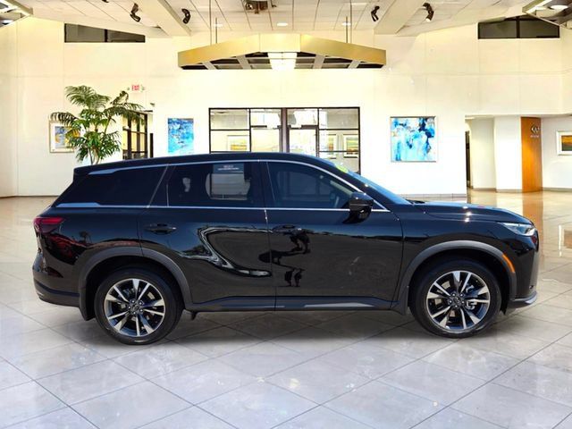 Certified 2026 INFINITI QX60 Pure w/ Cargo Package AWD/4WD image 4