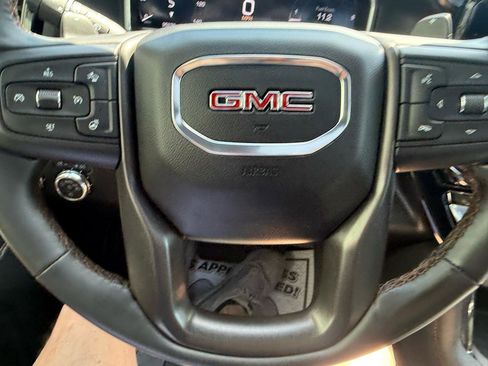 Used 2024 GMC Sierra 1500 AT4 AWD/4WD image 21